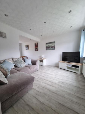 Anniversary Cottage- Country feel, close to Cromer